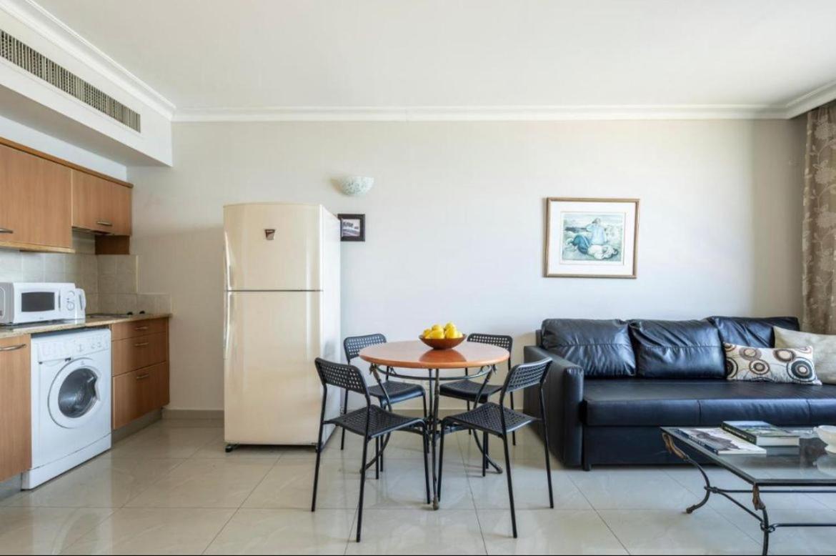 Apartment On Haifa Luaran gambar